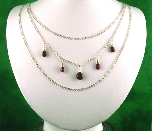 N0314 - Pomegranate Tears - Triple strand 20,22, 25" - Click Image to Close